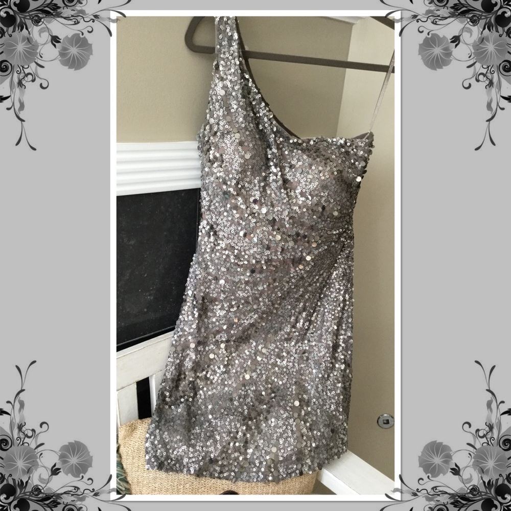 Scala One-Shoulder Sequin Dress in Silver